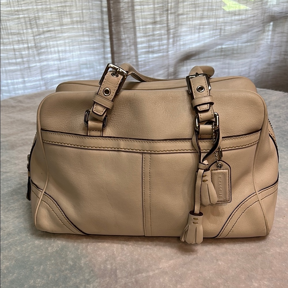 Coach Off-white/Sand Hampton Satchel Purse Spacious and Stylish